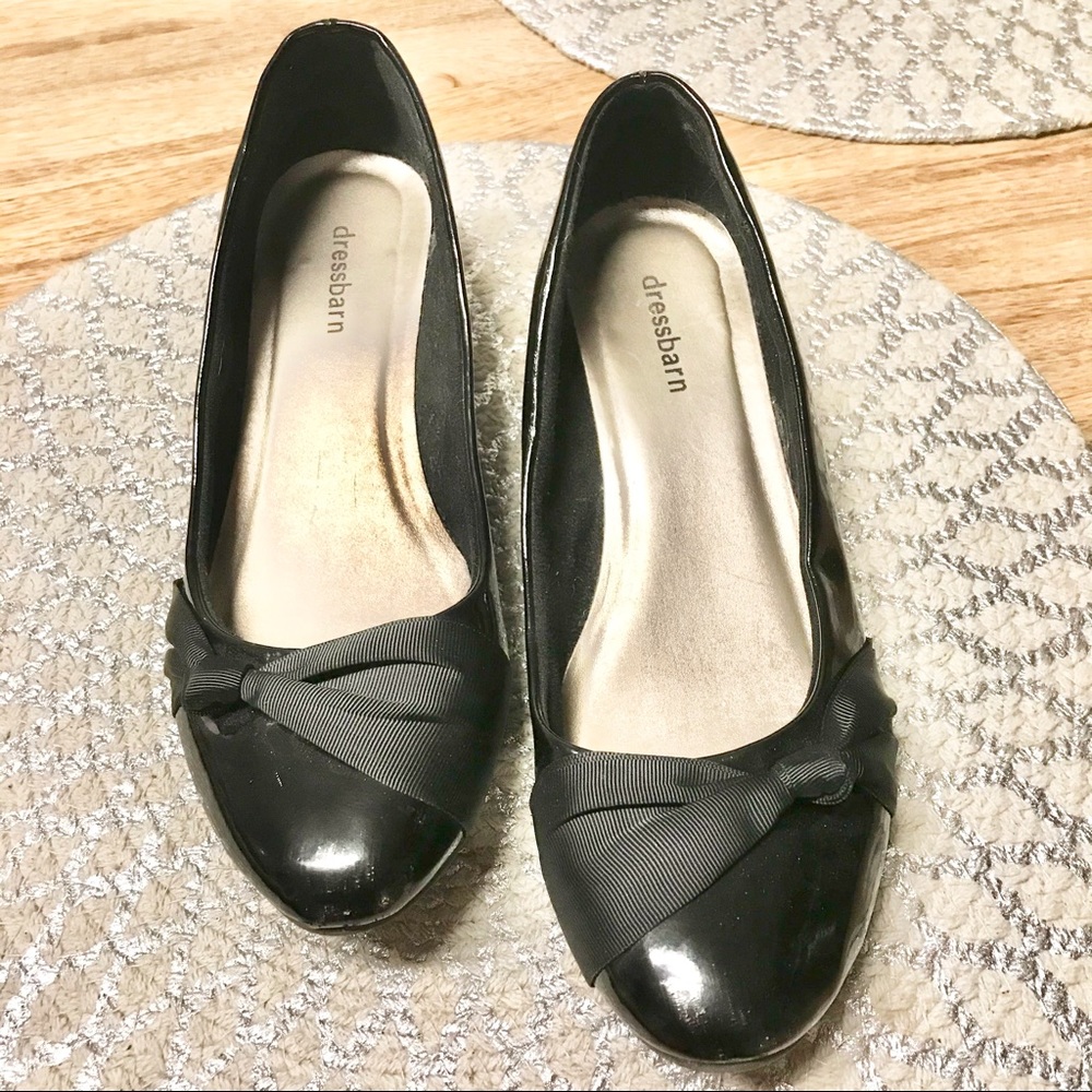 DRESS BARN CRISS FLATS